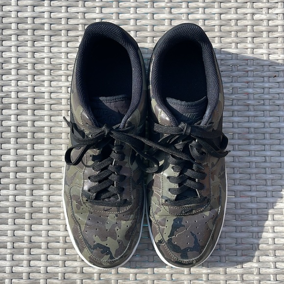 NIKE AIR FORCE 1 LV8 CAMOUFLAGE LOW TOP SNEAKERS WITH WHITE BOTTOM US SIZE 9.5 M - Picture 10 of 15